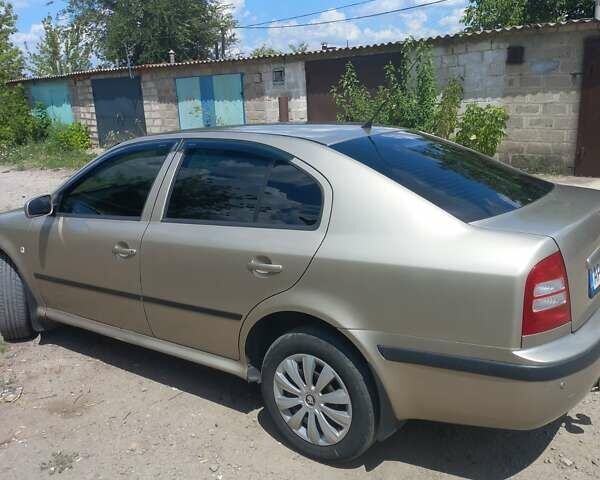 Шкода Октавия 2005 в Запорожье на Automoto.ua Бежевый Шкода Октавия, объемом двигателя 1.78 л и пробегом 234 тыс. км за 4900 $, фото 3 на Automoto.ua
