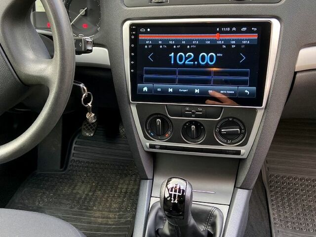 Бежевий Шкода Октавія, об'ємом двигуна 1.6 л та пробігом 265 тис. км за 6500 $, фото 10 на Automoto.ua