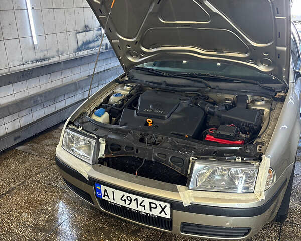 Бежевый Шкода Октавия, объемом двигателя 1.6 л и пробегом 213 тыс. км за 5500 $, фото 32 на Automoto.ua