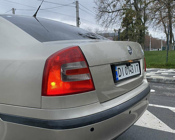 Бежевый Шкода Октавия, объемом двигателя 1.9 л и пробегом 350 тыс. км за 4999 $, фото 10 на Automoto.ua