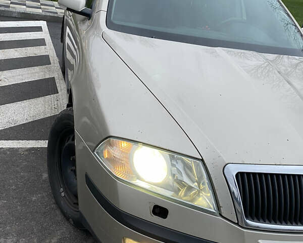 Бежевый Шкода Октавия, объемом двигателя 1.9 л и пробегом 350 тыс. км за 4999 $, фото 9 на Automoto.ua