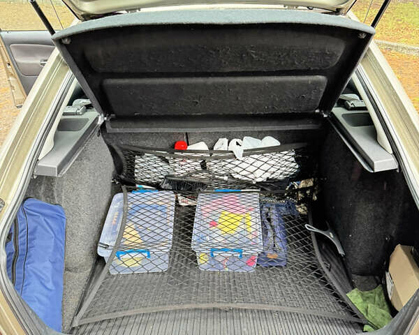 Бежевый Шкода Октавия, объемом двигателя 1.6 л и пробегом 213 тыс. км за 5500 $, фото 15 на Automoto.ua