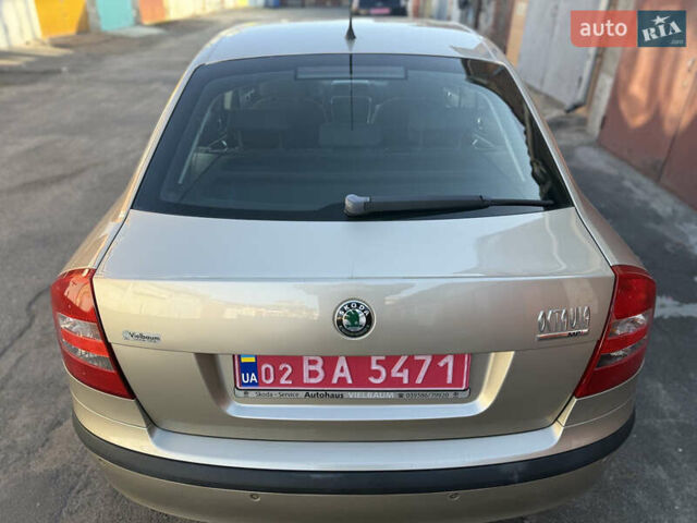 Бежевый Шкода Октавия, объемом двигателя 0 л и пробегом 235 тыс. км за 6650 $, фото 8 на Automoto.ua