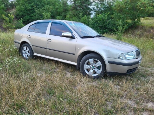 Бежевый Шкода Октавия, объемом двигателя 1.8 л и пробегом 527 тыс. км за 3900 $, фото 16 на Automoto.ua