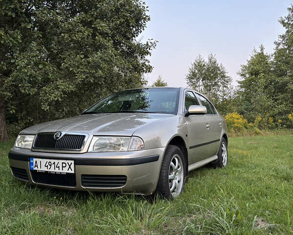 Бежевый Шкода Октавия, объемом двигателя 1.6 л и пробегом 213 тыс. км за 5500 $, фото 37 на Automoto.ua