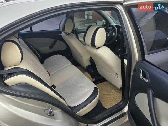 Бежевий Шкода Октавія, об'ємом двигуна 1.78 л та пробігом 320 тис. км за 3450 $, фото 7 на Automoto.ua