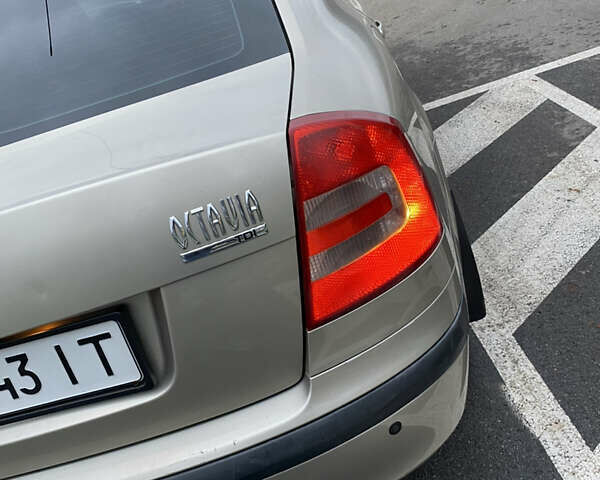 Бежевый Шкода Октавия, объемом двигателя 1.9 л и пробегом 350 тыс. км за 4999 $, фото 13 на Automoto.ua