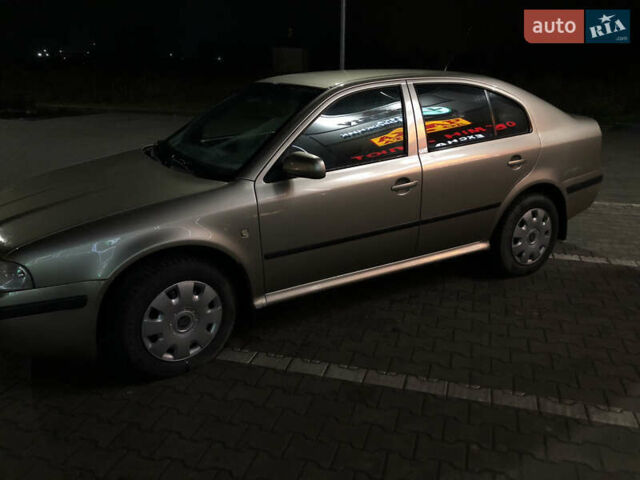 Бежевый Шкода Октавия, объемом двигателя 1.9 л и пробегом 593 тыс. км за 4800 $, фото 1 на Automoto.ua