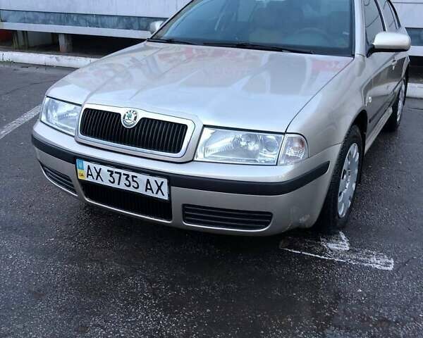 Бежевый Шкода Октавия, объемом двигателя 1.6 л и пробегом 232 тыс. км за 5500 $, фото 4 на Automoto.ua