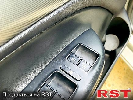 Бежевий Шкода Октавія, об'ємом двигуна 1.9 л та пробігом 280 тис. км за 4999 $, фото 3 на Automoto.ua