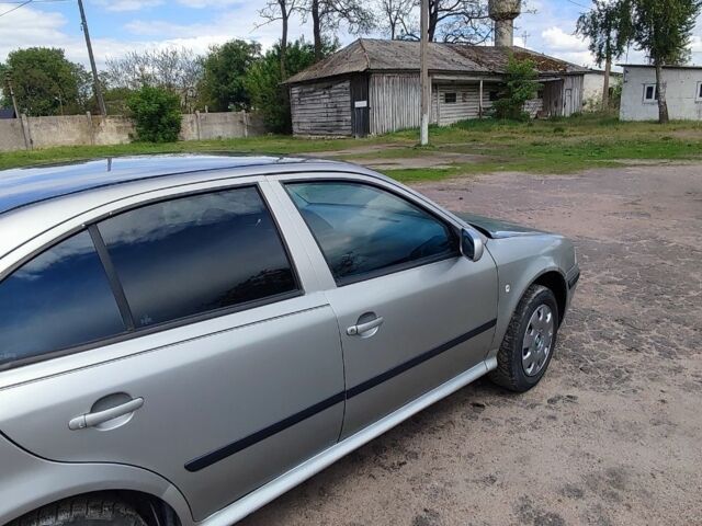 Бежевый Шкода Октавия, объемом двигателя 1.6 л и пробегом 390 тыс. км за 4150 $, фото 8 на Automoto.ua