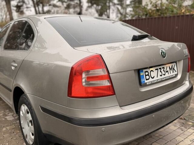 Бежевый Шкода Октавия, объемом двигателя 1.6 л и пробегом 263 тыс. км за 6200 $, фото 6 на Automoto.ua