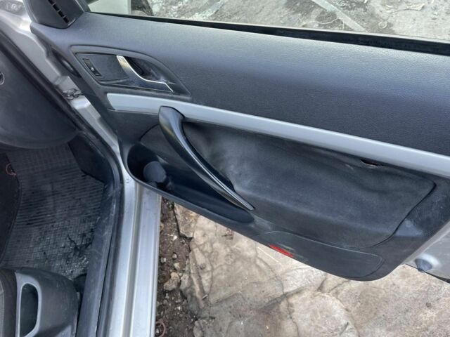 Бежевый Шкода Октавия, объемом двигателя 1.6 л и пробегом 290 тыс. км за 3650 $, фото 9 на Automoto.ua