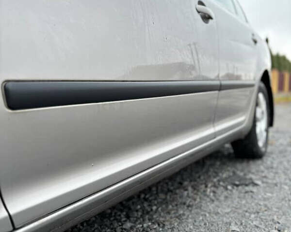 Бежевый Шкода Октавия, объемом двигателя 2.01 л и пробегом 310 тыс. км за 2850 $, фото 13 на Automoto.ua