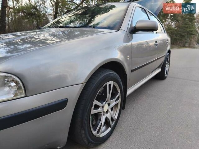 Бежевый Шкода Октавия, объемом двигателя 1.9 л и пробегом 275 тыс. км за 3300 $, фото 18 на Automoto.ua