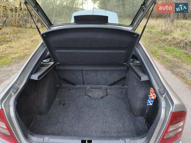 Бежевый Шкода Октавия, объемом двигателя 1.9 л и пробегом 275 тыс. км за 3300 $, фото 16 на Automoto.ua