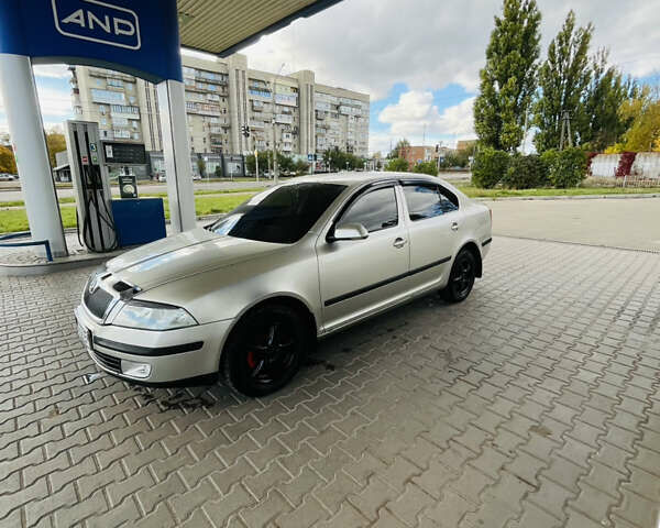 Бежевий Шкода Октавія, об'ємом двигуна 1.62 л та пробігом 271 тис. км за 4899 $, фото 2 на Automoto.ua