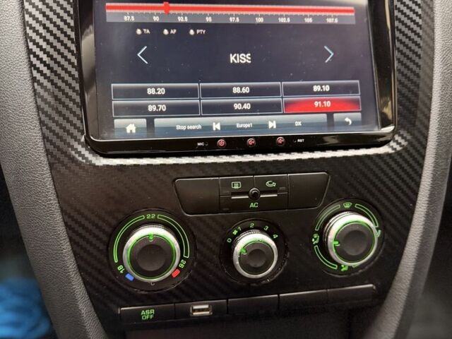 Бежевый Шкода Октавия, объемом двигателя 1.6 л и пробегом 263 тыс. км за 6200 $, фото 21 на Automoto.ua