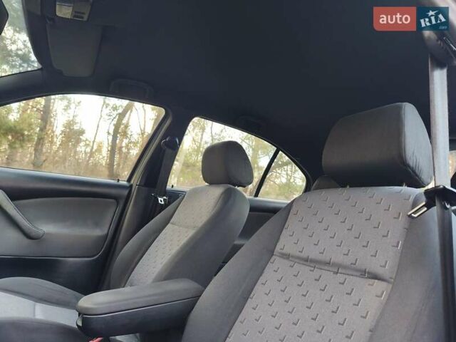 Бежевый Шкода Октавия, объемом двигателя 1.9 л и пробегом 275 тыс. км за 3300 $, фото 8 на Automoto.ua