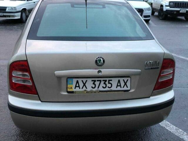 Бежевый Шкода Октавия, объемом двигателя 1.6 л и пробегом 323 тыс. км за 5500 $, фото 6 на Automoto.ua