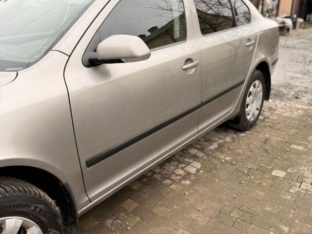 Бежевый Шкода Октавия, объемом двигателя 1.6 л и пробегом 263 тыс. км за 6200 $, фото 3 на Automoto.ua