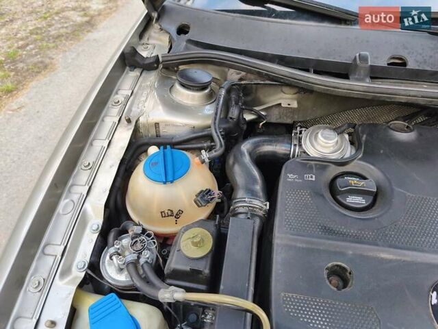 Бежевый Шкода Октавия, объемом двигателя 1.9 л и пробегом 275 тыс. км за 3300 $, фото 13 на Automoto.ua