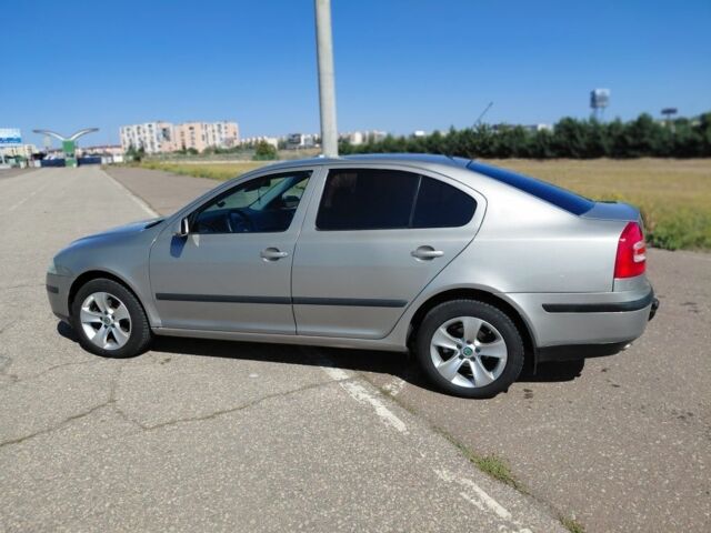 Бежевый Шкода Октавия, объемом двигателя 1.6 л и пробегом 243 тыс. км за 6500 $, фото 1 на Automoto.ua