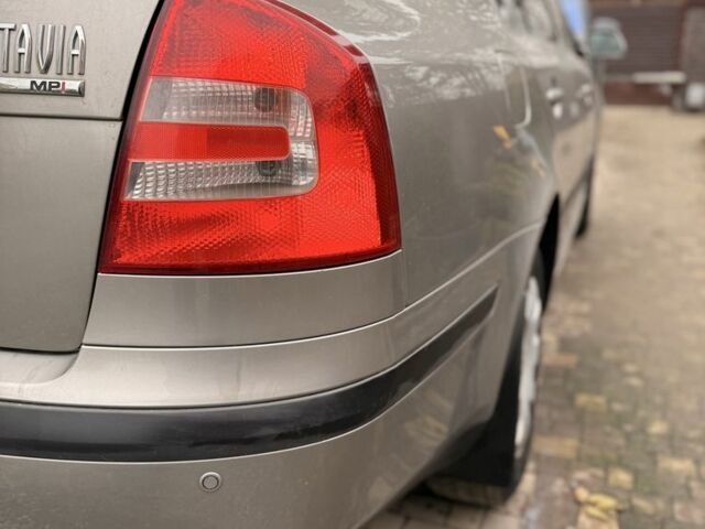 Бежевый Шкода Октавия, объемом двигателя 1.6 л и пробегом 263 тыс. км за 6200 $, фото 14 на Automoto.ua