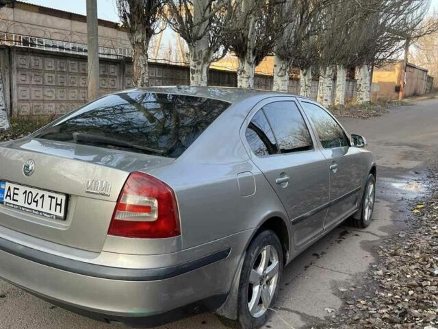 Бежевый Шкода Октавия, объемом двигателя 1.6 л и пробегом 290 тыс. км за 3650 $, фото 4 на Automoto.ua