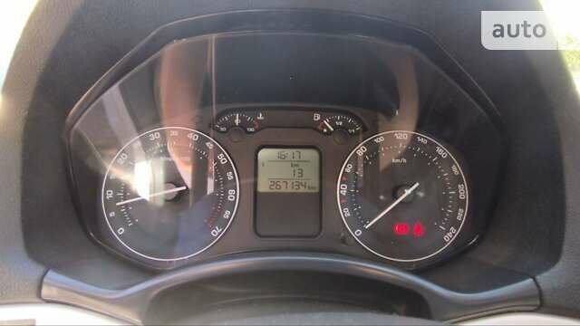 Бежевый Шкода Октавия, объемом двигателя 1.6 л и пробегом 267 тыс. км за 6600 $, фото 44 на Automoto.ua
