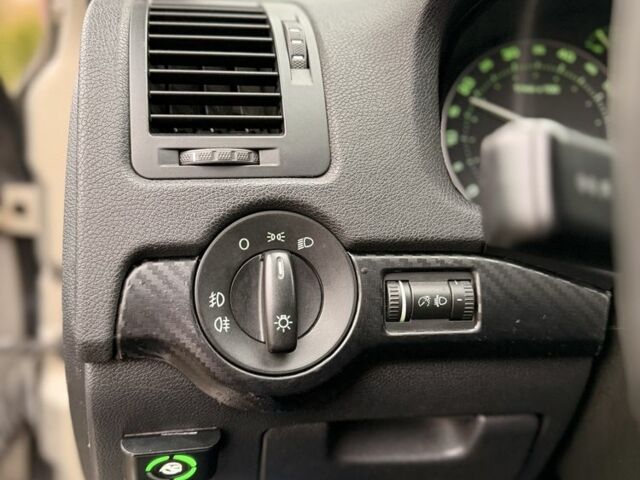 Бежевый Шкода Октавия, объемом двигателя 1.6 л и пробегом 263 тыс. км за 6200 $, фото 18 на Automoto.ua