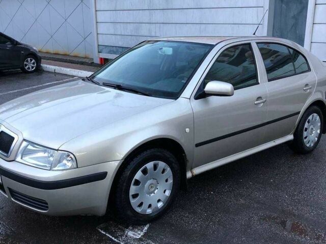 Бежевый Шкода Октавия, объемом двигателя 1.6 л и пробегом 323 тыс. км за 5500 $, фото 3 на Automoto.ua