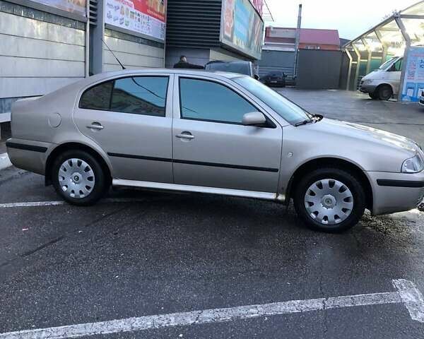 Бежевый Шкода Октавия, объемом двигателя 1.6 л и пробегом 232 тыс. км за 5500 $, фото 9 на Automoto.ua