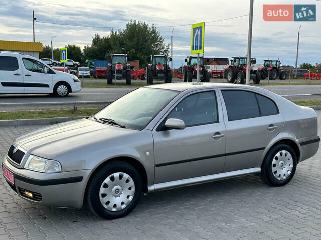 Бежевый Шкода Октавия, объемом двигателя 0 л и пробегом 182 тыс. км за 5999 $, фото 61 на Automoto.ua