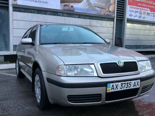 Бежевый Шкода Октавия, объемом двигателя 1.6 л и пробегом 323 тыс. км за 5500 $, фото 8 на Automoto.ua