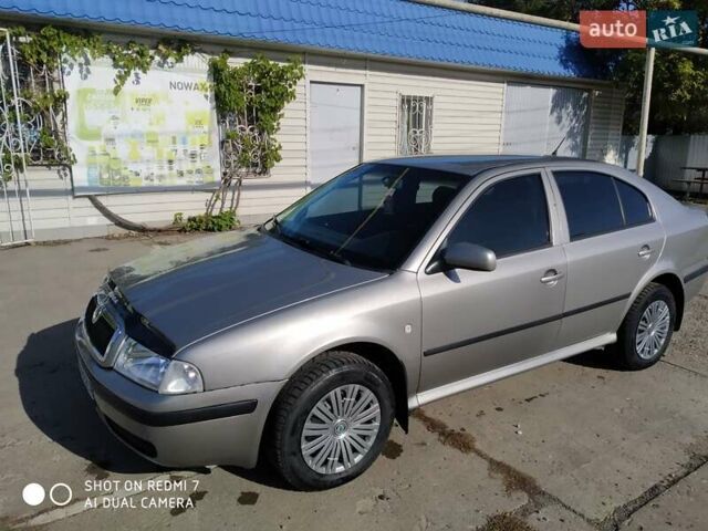 Бежевый Шкода Октавия, объемом двигателя 1.6 л и пробегом 202 тыс. км за 4999 $, фото 7 на Automoto.ua