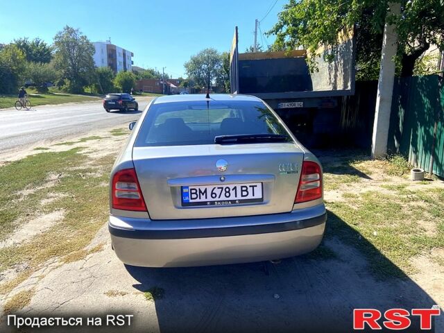 Бежевий Шкода Октавія, об'ємом двигуна 1.6 л та пробігом 303 тис. км за 5300 $, фото 2 на Automoto.ua