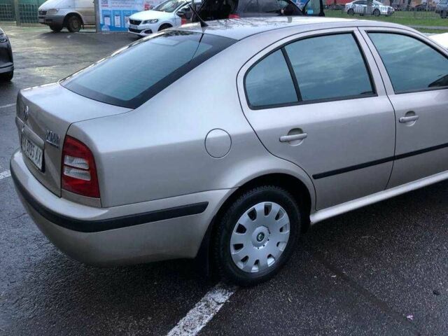 Бежевый Шкода Октавия, объемом двигателя 1.6 л и пробегом 323 тыс. км за 5500 $, фото 12 на Automoto.ua