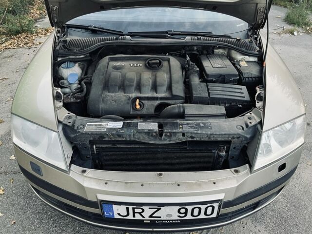 Бежевий Шкода Октавія, об'ємом двигуна 1.9 л та пробігом 440 тис. км за 2500 $, фото 7 на Automoto.ua