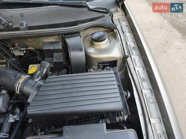 Бежевый Шкода Октавия, объемом двигателя 1.9 л и пробегом 275 тыс. км за 3300 $, фото 12 на Automoto.ua