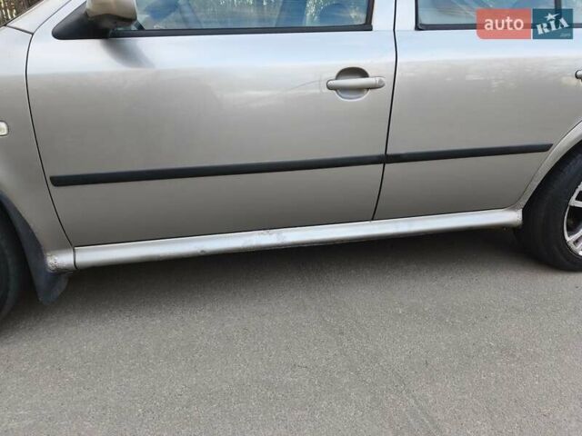 Бежевый Шкода Октавия, объемом двигателя 1.9 л и пробегом 275 тыс. км за 3300 $, фото 5 на Automoto.ua