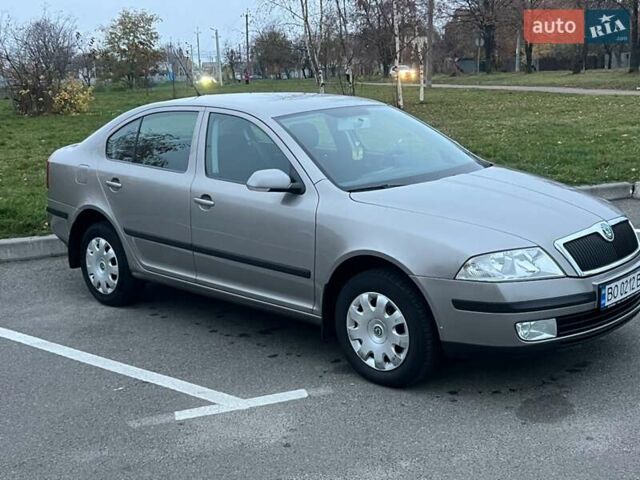 Бежевий Шкода Октавія, об'ємом двигуна 1.6 л та пробігом 224 тис. км за 6300 $, фото 3 на Automoto.ua