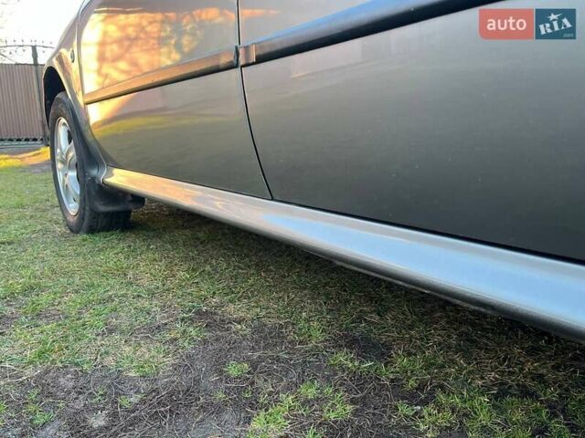 Бежевый Шкода Октавия, объемом двигателя 1.6 л и пробегом 387 тыс. км за 4600 $, фото 12 на Automoto.ua