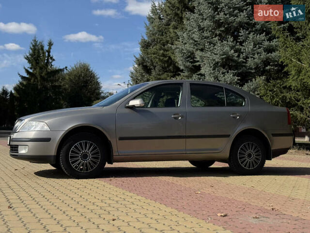 Бежевий Шкода Октавія, об'ємом двигуна 1.6 л та пробігом 267 тис. км за 5700 $, фото 8 на Automoto.ua