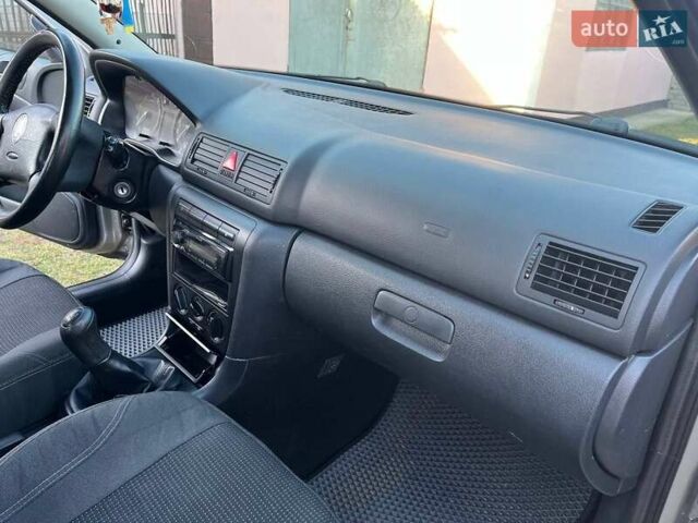 Бежевый Шкода Октавия, объемом двигателя 1.6 л и пробегом 387 тыс. км за 4600 $, фото 15 на Automoto.ua