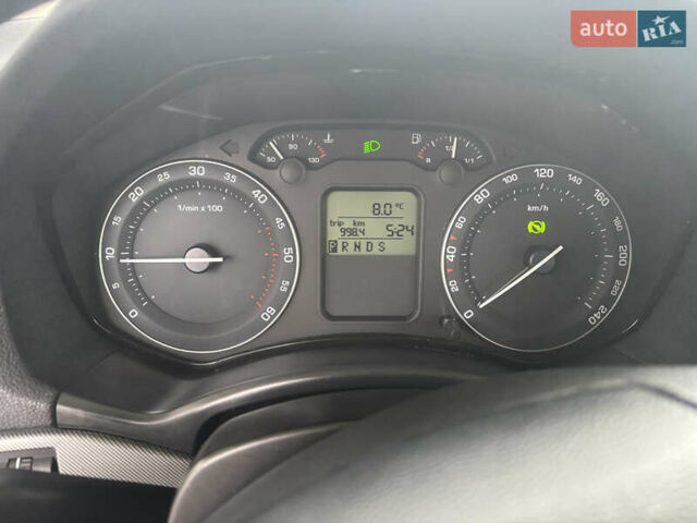 Бежевый Шкода Октавия, объемом двигателя 2.01 л и пробегом 200 тыс. км за 4100 $, фото 8 на Automoto.ua