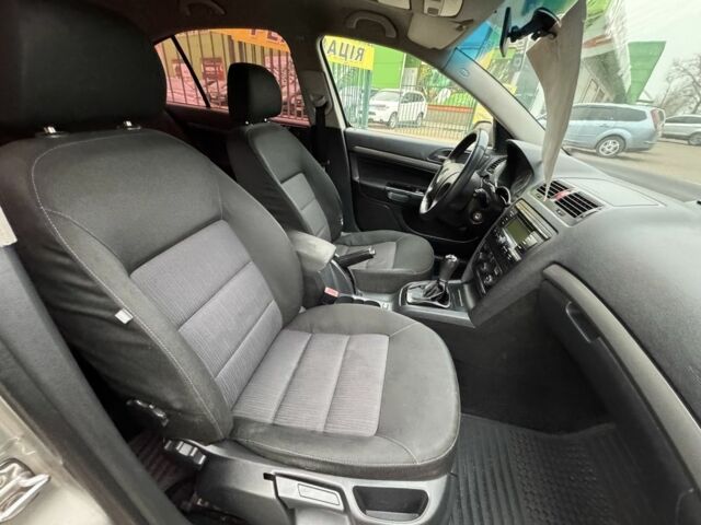 Бежевый Шкода Октавия, объемом двигателя 2 л и пробегом 298 тыс. км за 5300 $, фото 11 на Automoto.ua