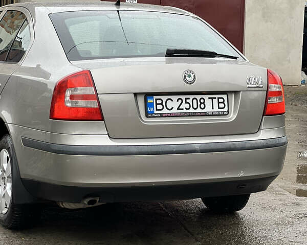 Бежевый Шкода Октавия, объемом двигателя 1.6 л и пробегом 240 тыс. км за 5300 $, фото 4 на Automoto.ua