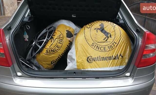 Бежевый Шкода Октавия, объемом двигателя 1.6 л и пробегом 175 тыс. км за 7300 $, фото 16 на Automoto.ua