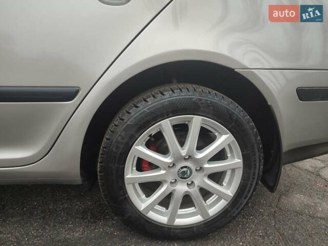 Бежевый Шкода Октавия, объемом двигателя 1.6 л и пробегом 220 тыс. км за 6650 $, фото 13 на Automoto.ua